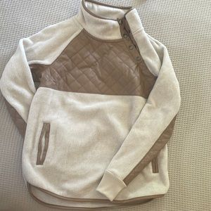 Abercrombie & Fitch Asymmetrical snap-up fleece